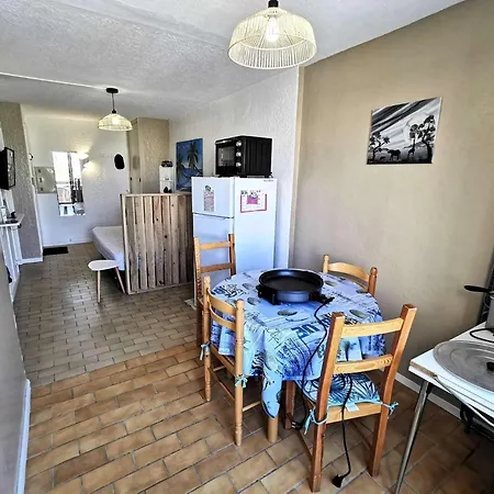 Apartment Les Arenes - 4 Personnes 4 Couchages Port Mae-7051